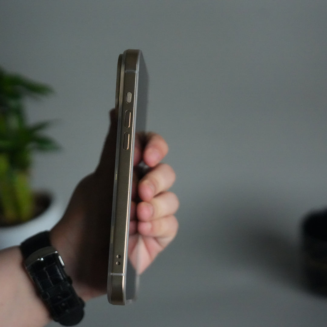 iPhone 17 Pro Max Frosted Magnetic Case | Aluminum Frame with MagSafe Ring & Metal Camera Guard