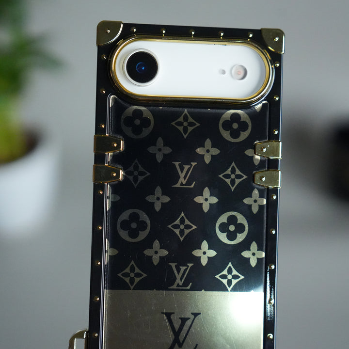 iPhone 17 Series Luxury Branded Trunk Case Cover With Chain