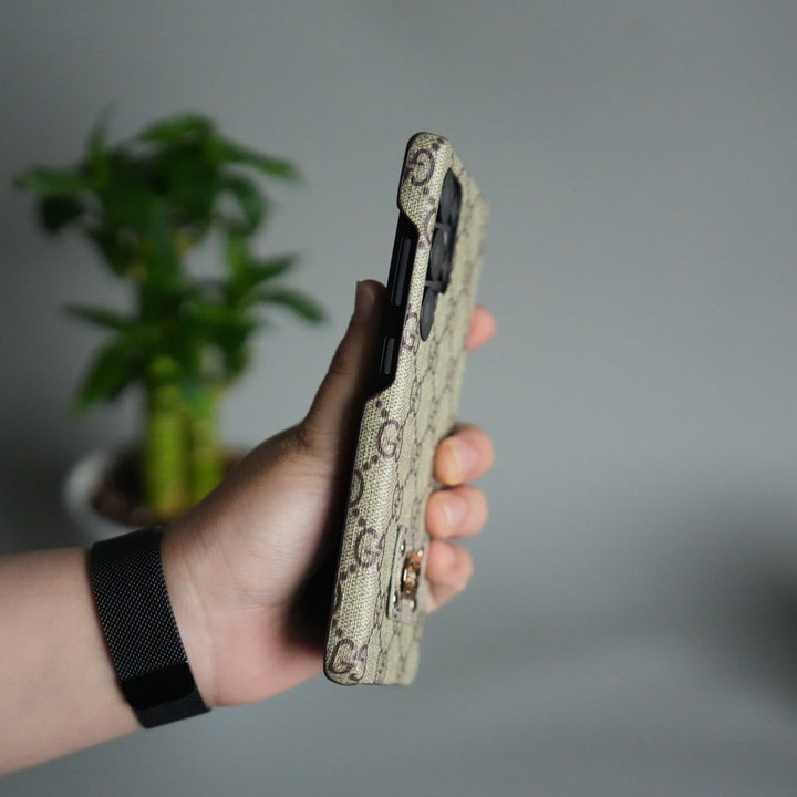 Galaxy S25 Ultra Luxury GG Pattern Leather Case | Premium Hard Back Cover with Gold Metal Logo Plate