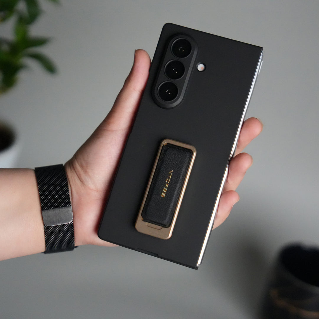 Galaxy Z Fold 7 Ultra-thin Wristband Brace Holder Kick Stand Front Glass Protective Case