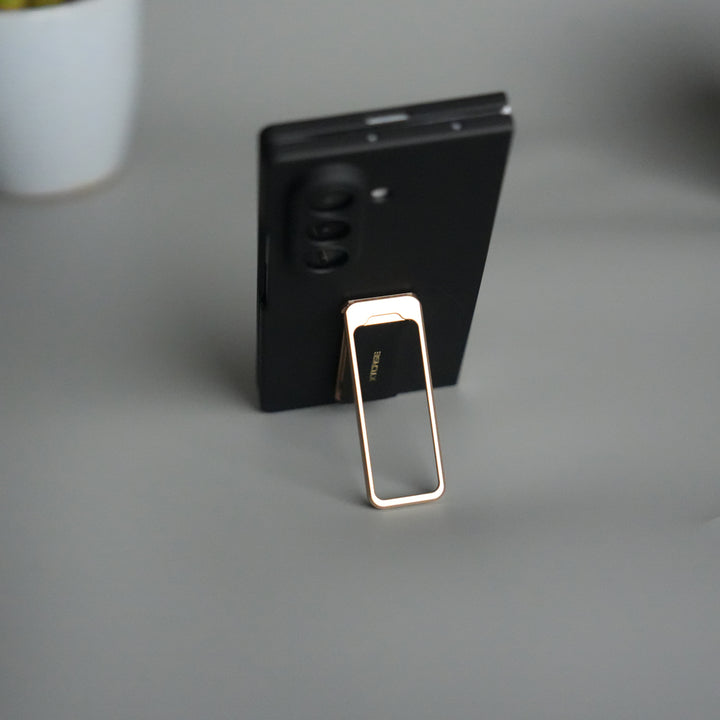 Galaxy Z Fold 7 Ultra-thin Wristband Brace Holder Kick Stand Front Glass Protective Case