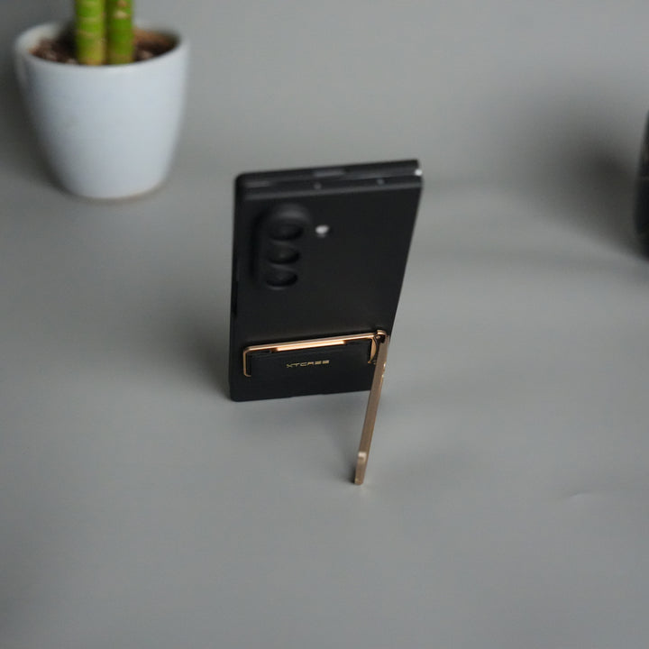 Galaxy Z Fold 7 Ultra-thin Wristband Brace Holder Kick Stand Front Glass Protective Case