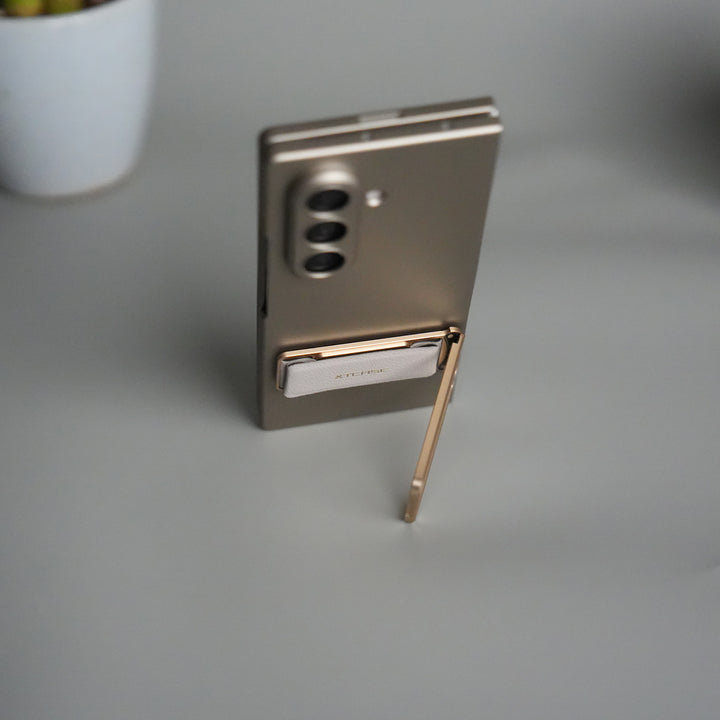 Galaxy Z Fold 7 Ultra-thin Wristband Brace Holder Kick Stand Front Glass Protective Case