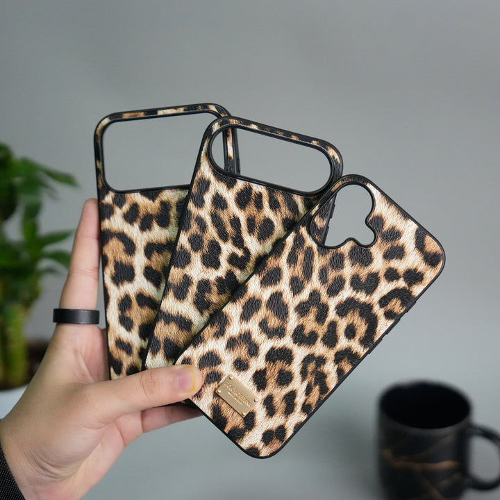 iPhone 17 Series Luxury DG Leopard Pattern Case Cover