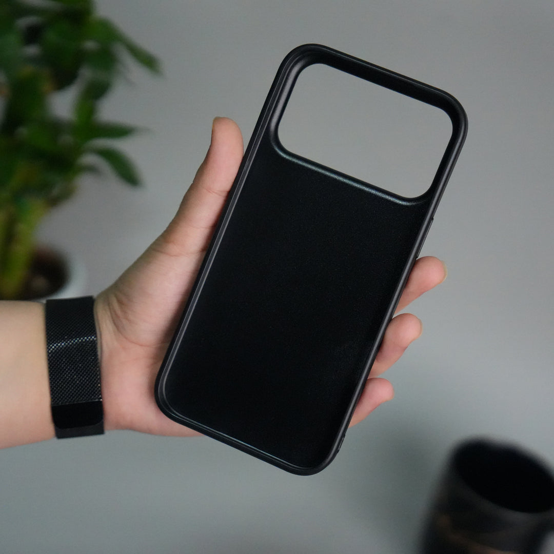 iPhone 17 Series Luxury DG Leopard Pattern Case Cover