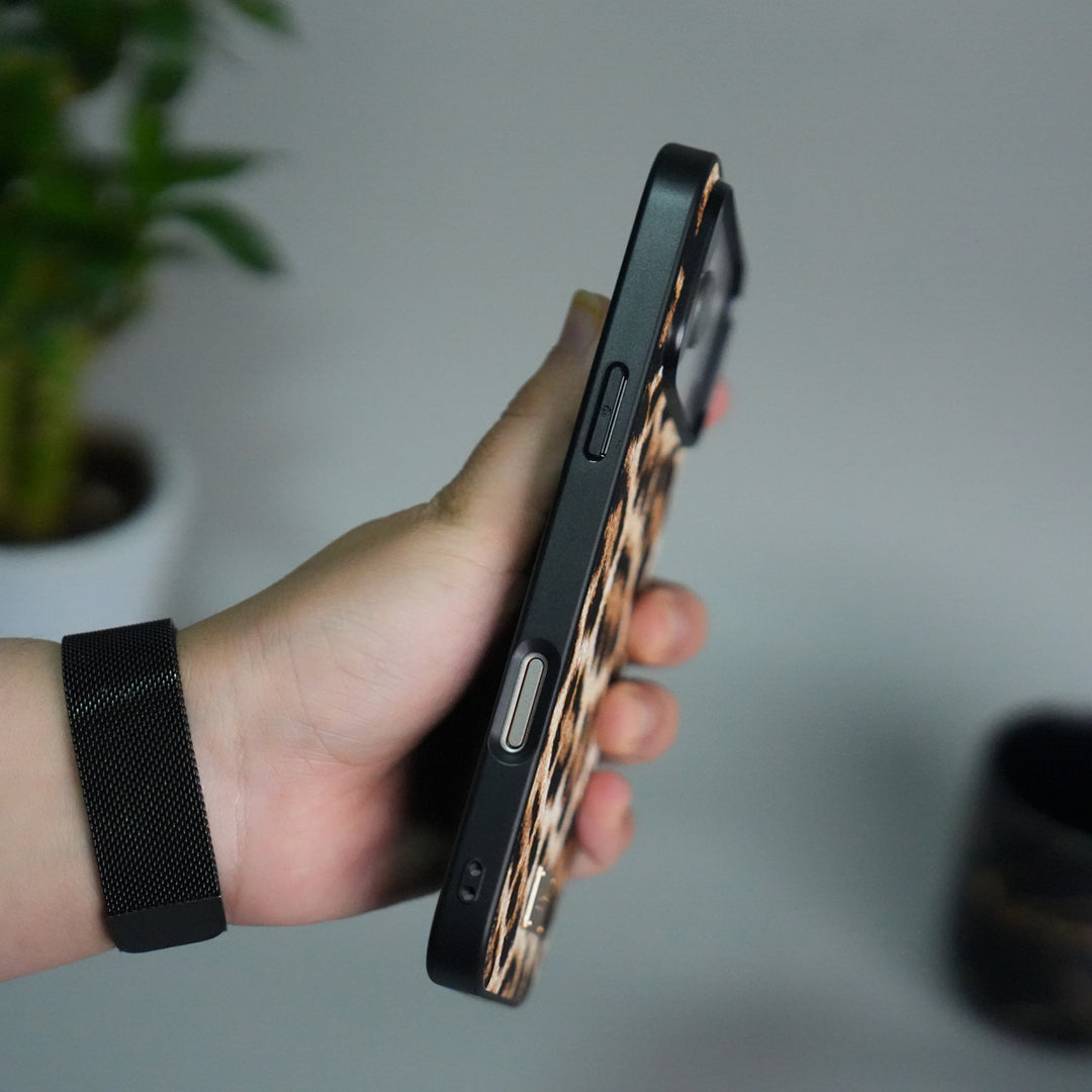 iPhone 17 Series Luxury DG Leopard Pattern Case Cover