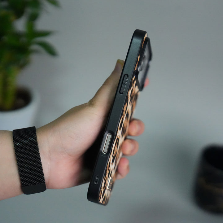 iPhone 17 Series Luxury DG Leopard Pattern Case Cover