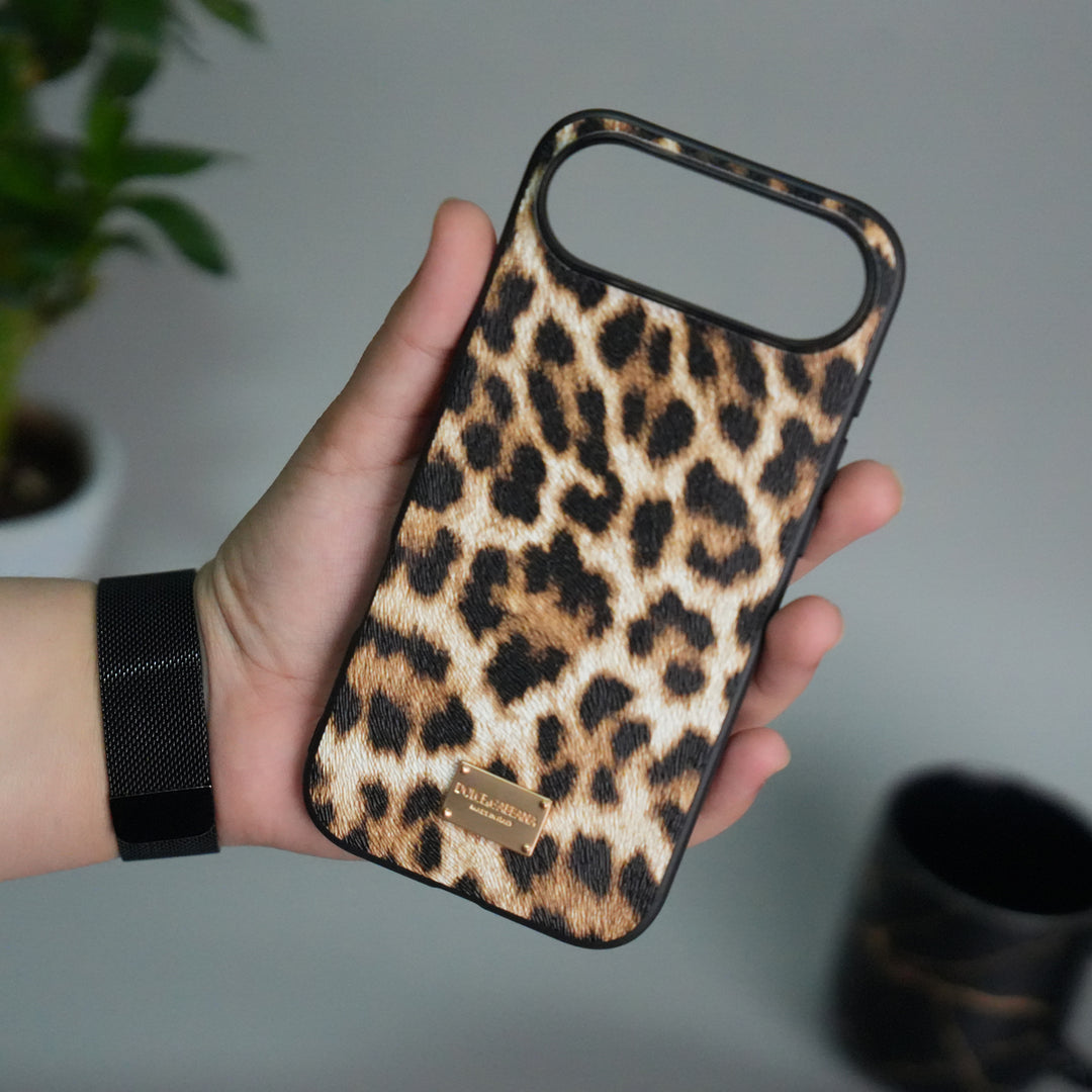 iPhone 17 Series Luxury DG Leopard Pattern Case Cover