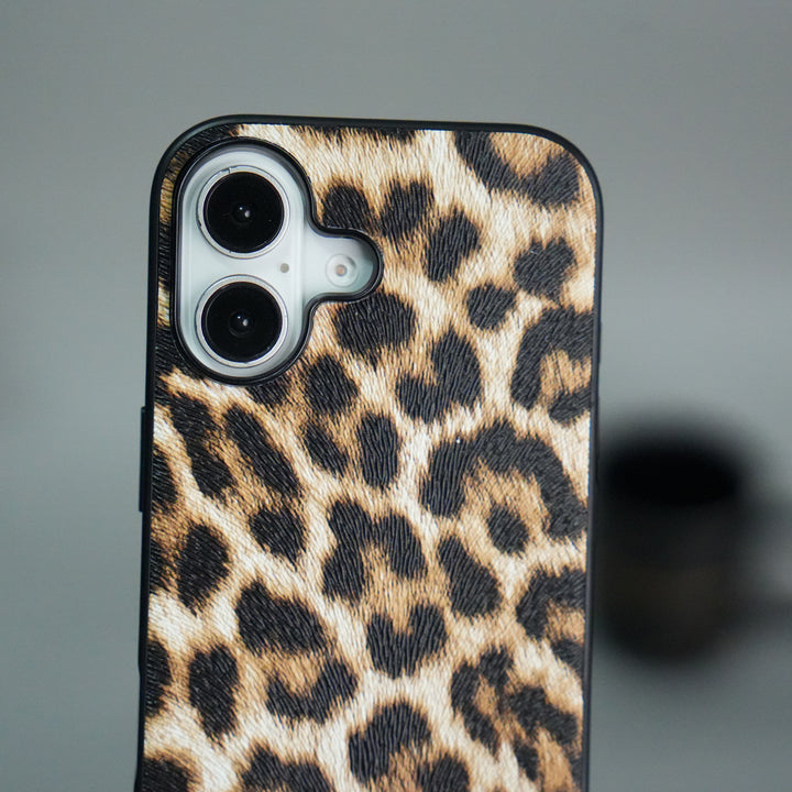 iPhone 17 Series Luxury DG Leopard Pattern Case Cover