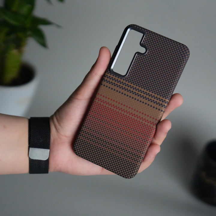 Galaxy S24 Carbon Fiber Texture Aramid Design Hard Pc MagSafe Case Cover | OrangeRed