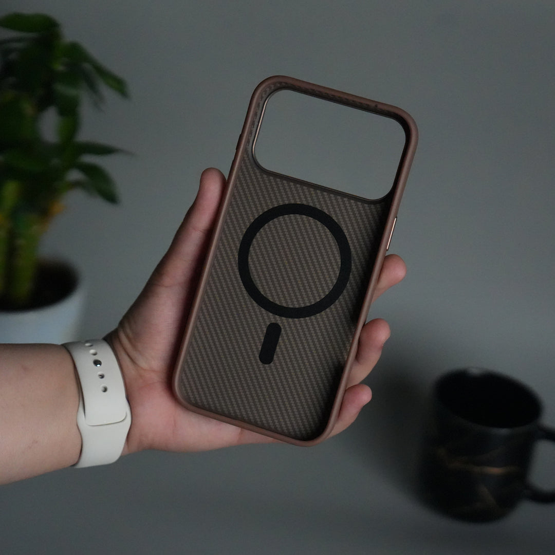 iPhone 17 Pro Metal Camera Ring Carbon Fiber Design MagSafe Cover