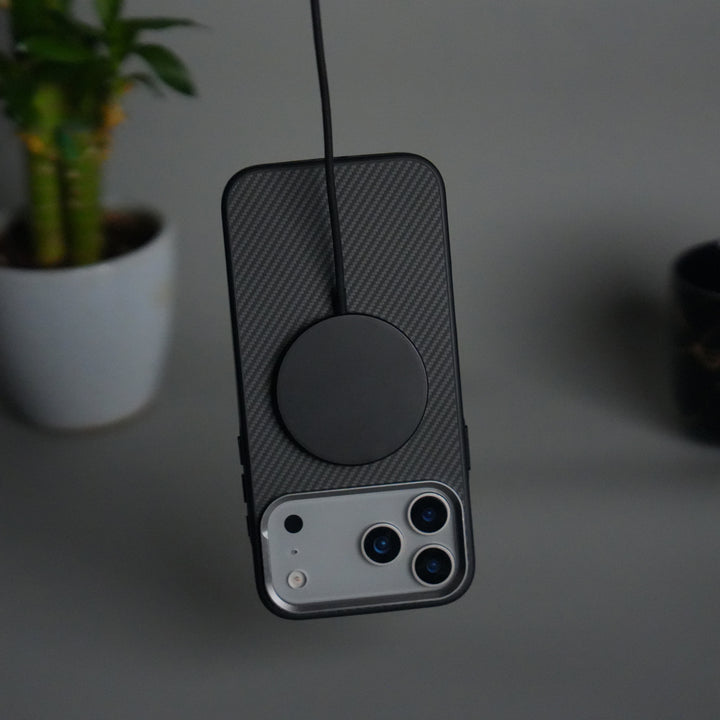 iPhone 17 Pro Metal Camera Ring Carbon Fiber Design MagSafe Cover