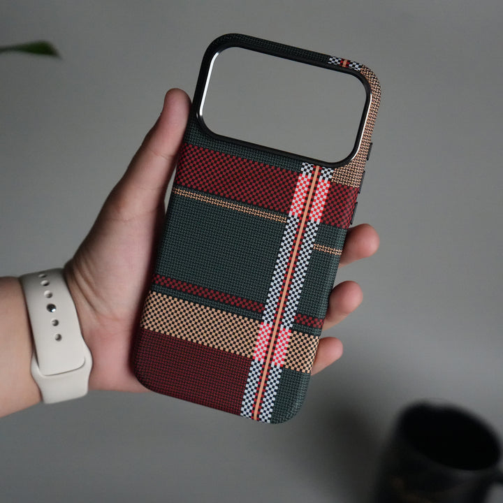 iPhone 17 Pro Carbon Fiber Texture Design Hard Pc MagSafe Case Cover GreenRed