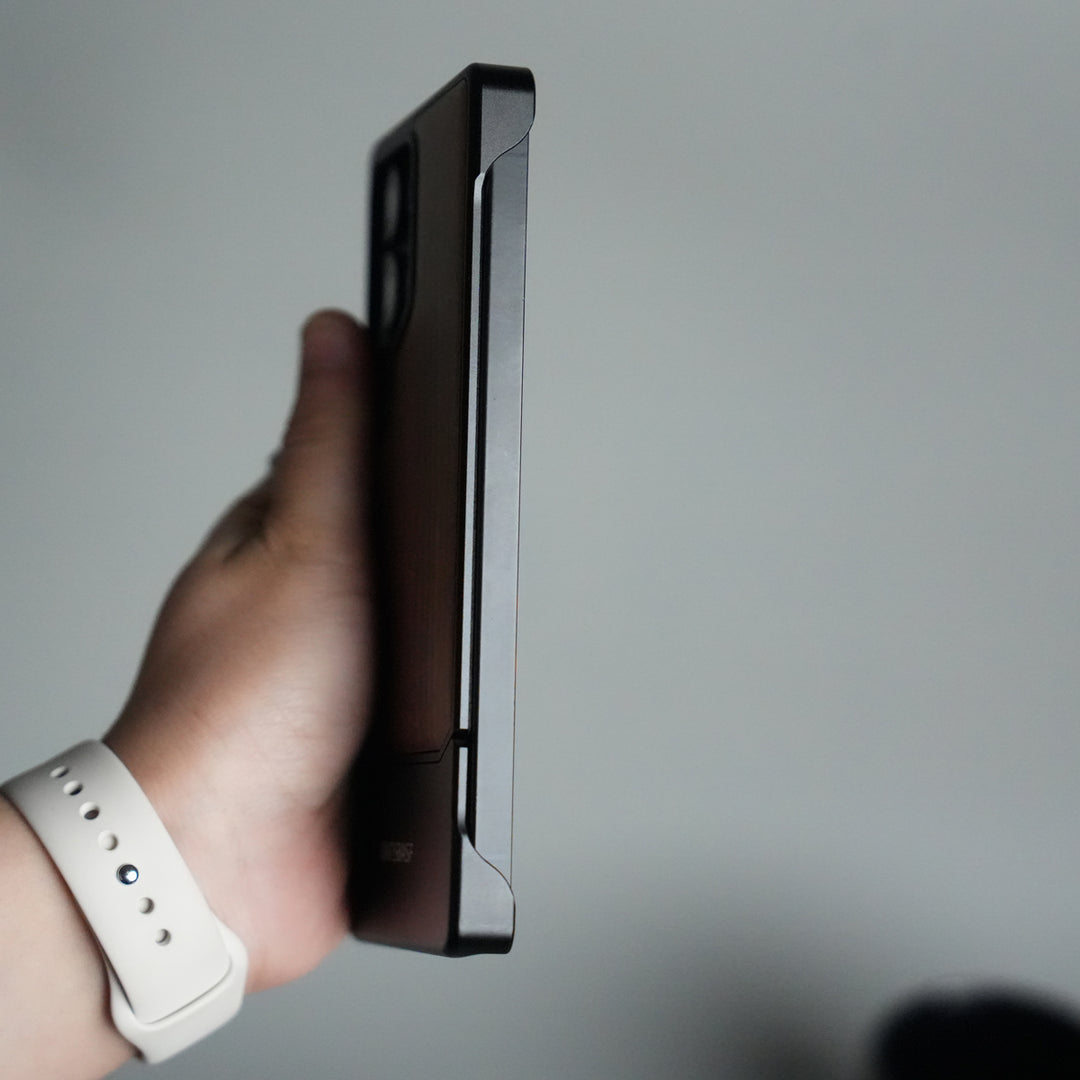 Galaxy S25 Ultra Magnetic Wooden Frameless Phone Case | Protective Shockproof Wireless Charging Cover