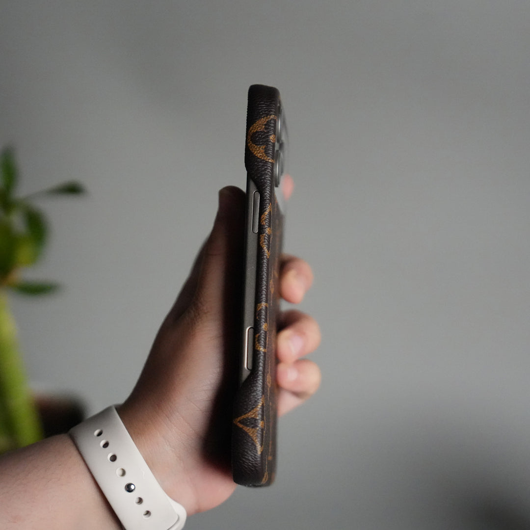 iPhone 17 Series Luxury Full PU Leather Designer Case Cover