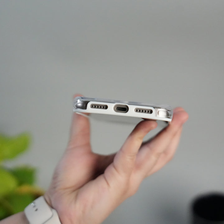 iPhone 17 Pro Max Crystal Clear Anti-Yellow Case with MagSafe & Metal Camera Bumper