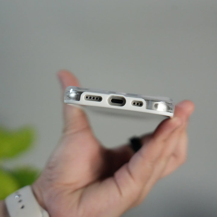 iPhone 17 Crystal Clear Anti-Yellow Case with MagSafe & Metal Camera Bumper