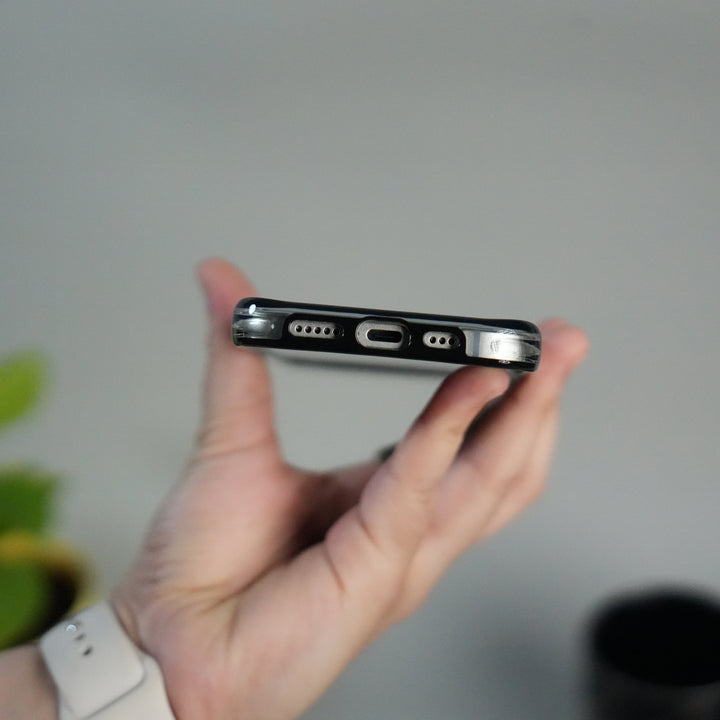 iPhone 17 Crystal Clear Anti-Yellow Case with MagSafe & Metal Camera Bumper