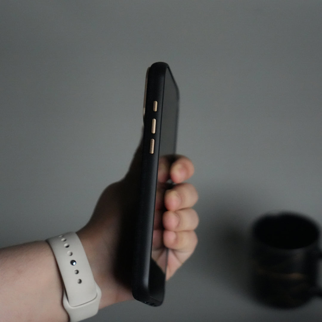 iPhone 17 Pro Max Elite Leather-Texture Case Cover