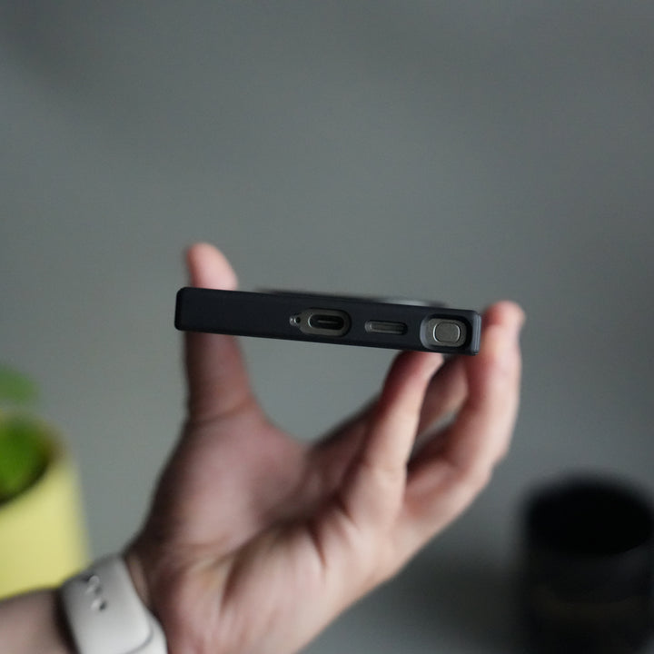 Galaxy S24 Ultra CarbonShield Metal Camera Ring and Rotating Stand Case