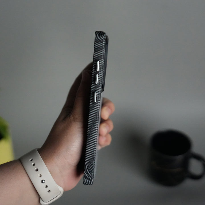 Galaxy S24 Ultra Series Carbon Fiber Texture Aramid Design Hard Pc MagSafe Cover | Stripe Design