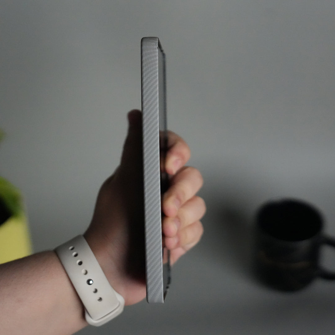 Galaxy S24 Ultra Series Carbon Fiber Texture Aramid Design Hard Pc MagSafe Cover | Stripe Design