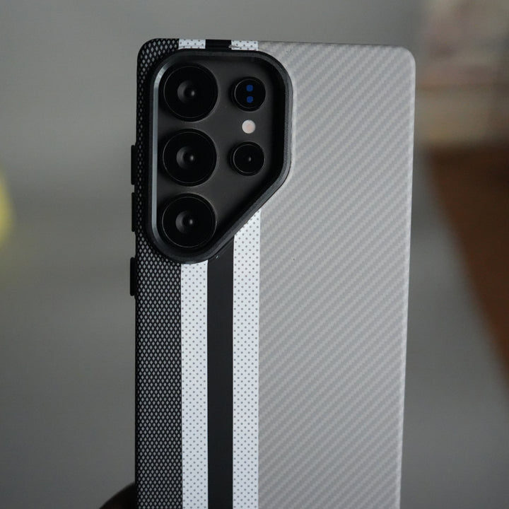 Galaxy S24 Ultra Series Carbon Fiber Texture Aramid Design Hard Pc MagSafe Cover | Stripe Design