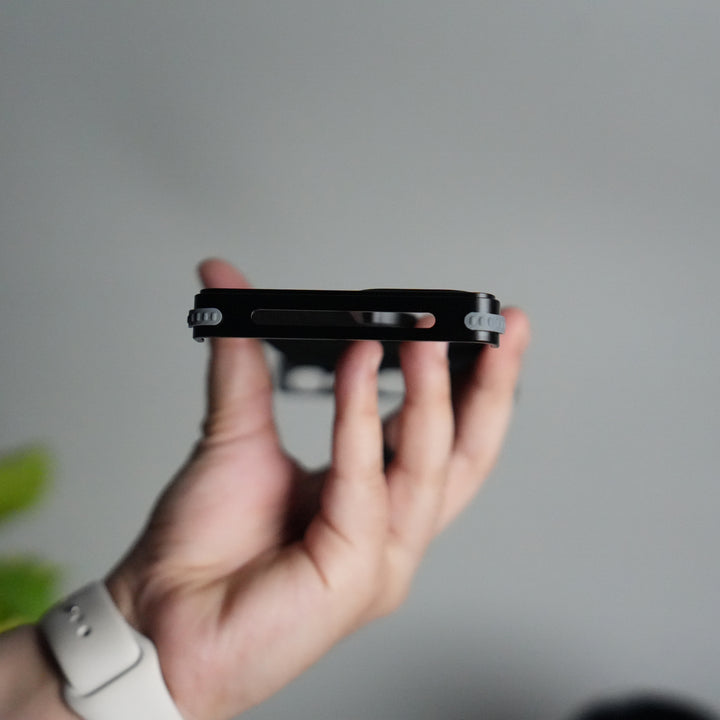 Galaxy S24 ultra Leather Frameless Metal Kickstand Case