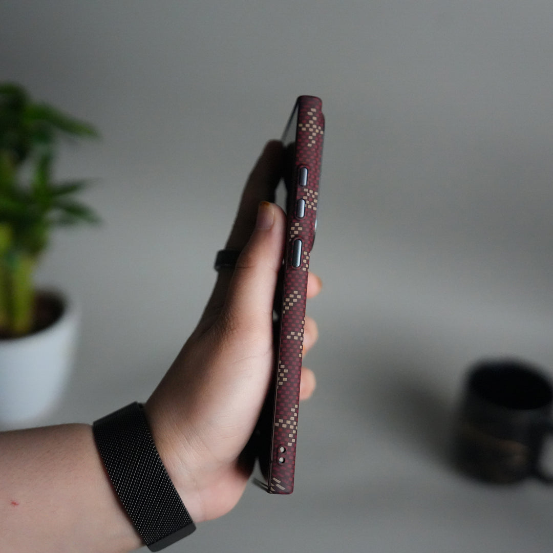 Galaxy S25 Ultra Aramid Fiber Case | Slim Magnetic Charging Ring Cover | Maroon