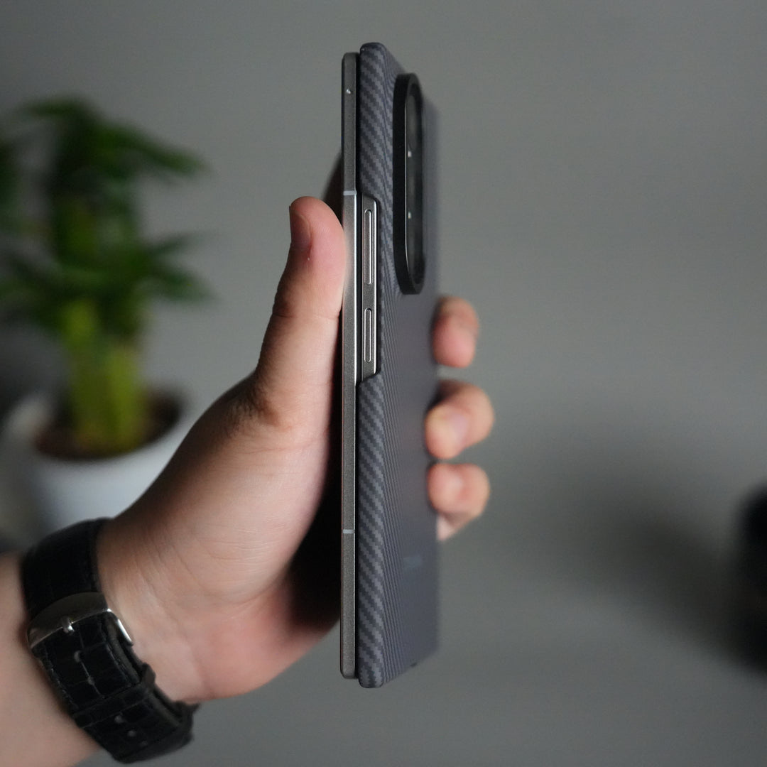 Galaxy Z Fold 7 Carbon Fiber Texture Back Case with Front Membrane | Ultra-Thin Protective Cover