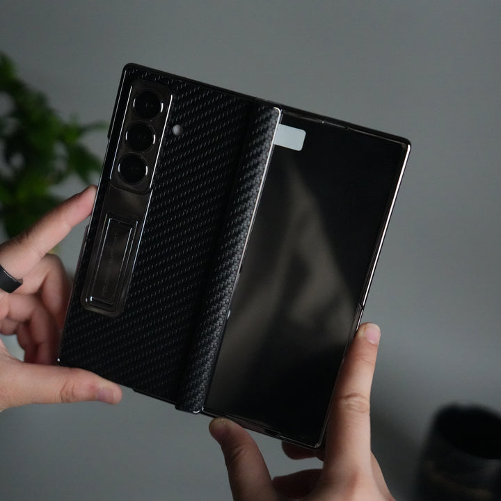 Galaxy Z Fold 7 Carbon Fiber Texture Case with Front Glass Protection | Chrome Plated Frame & Kick Stand