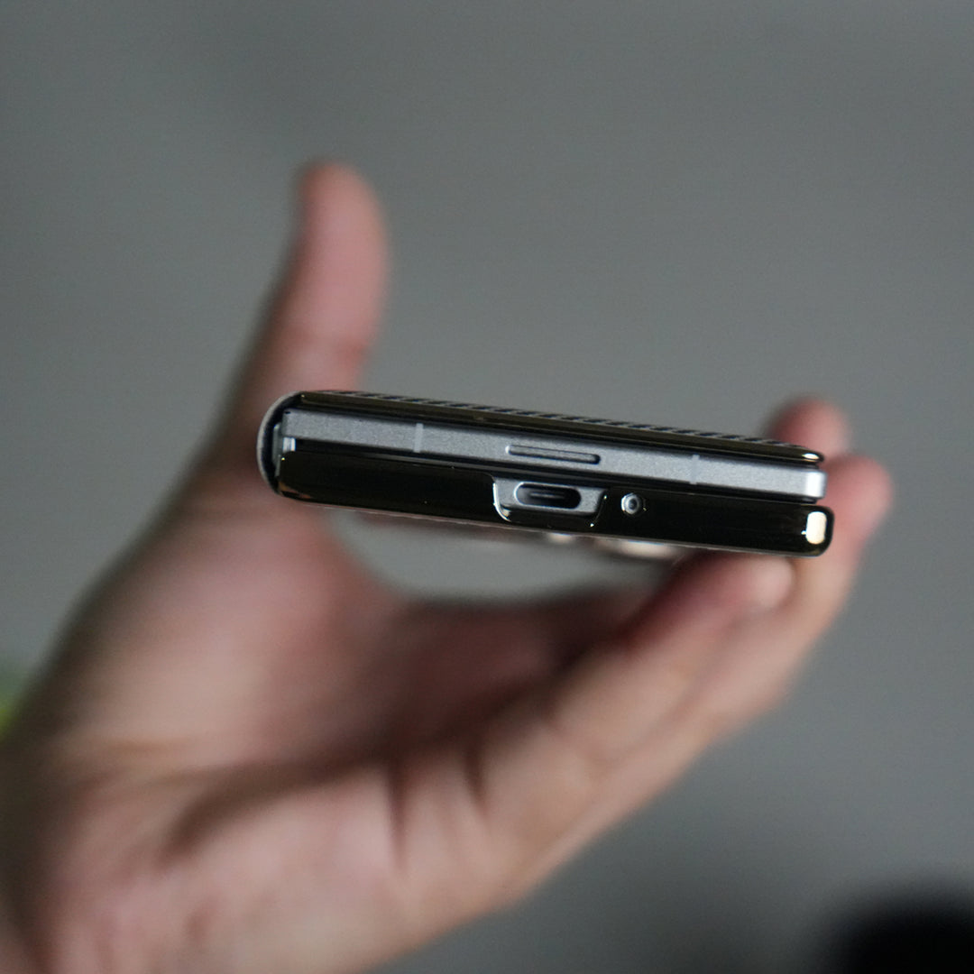 Galaxy Z Fold 7 Premium Carbon-Texture Ring Stand Flip Case | Metal Kickstand | Slim & Protective Cover