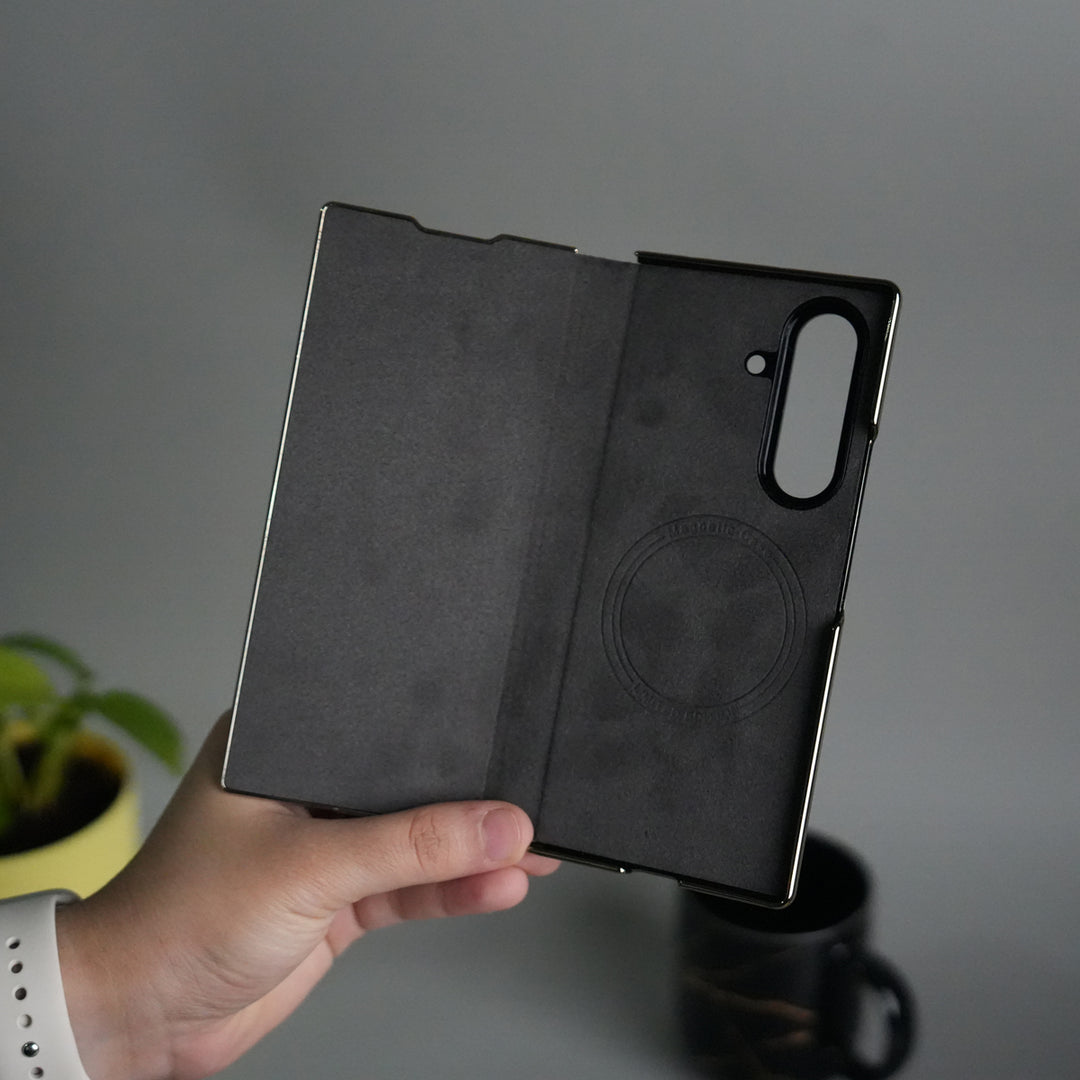 Galaxy Z Fold 7 Premium Carbon-Texture Ring Stand Flip Case | Metal Kickstand | Slim & Protective Cover