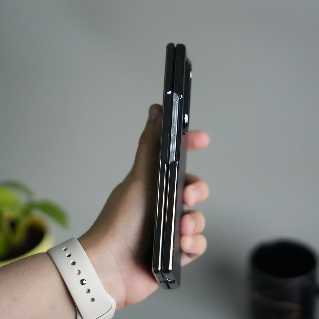 Galaxy Z Fold 7 Premium Fiber Design Slim Case Hinge Protection (Front + Back Cover)