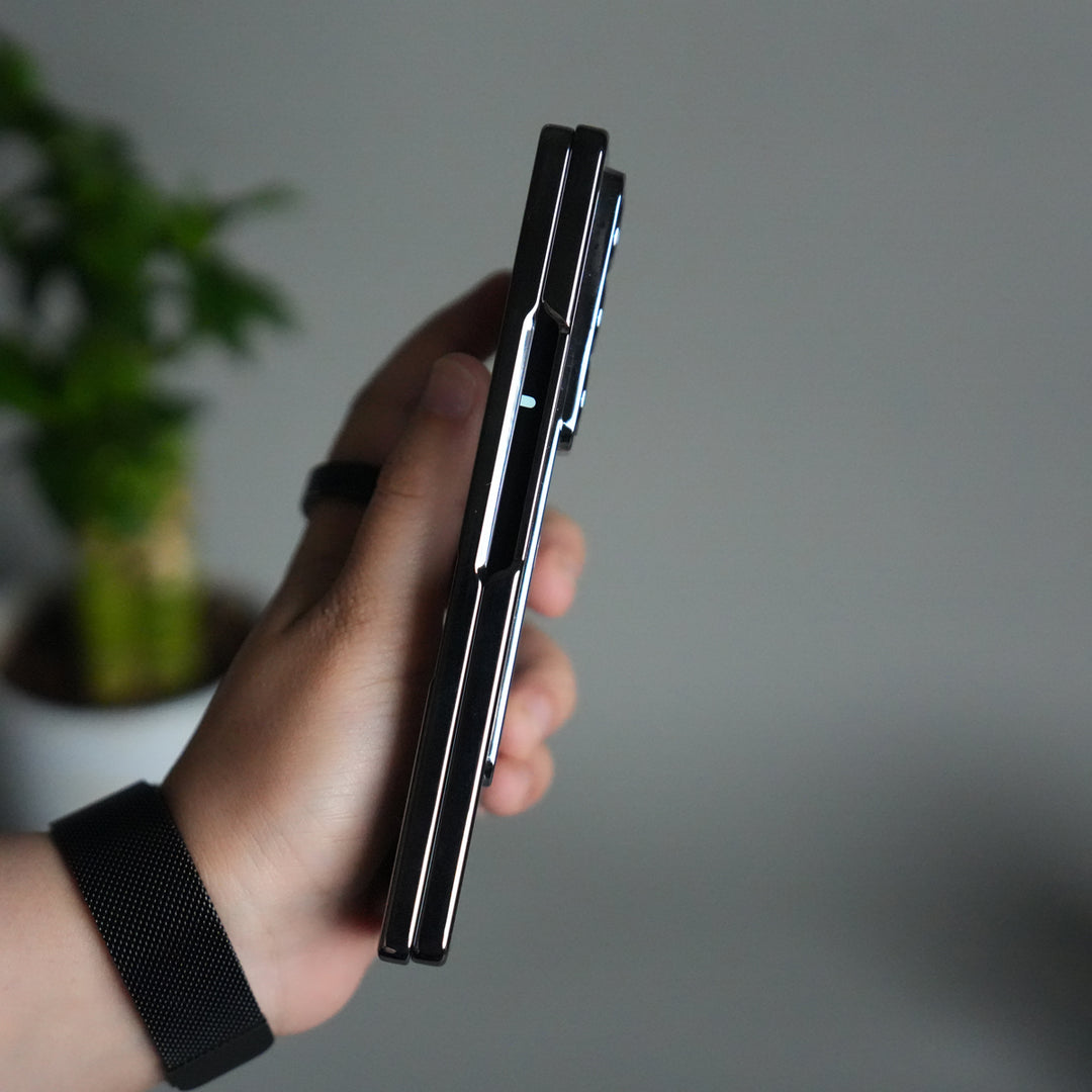 Galaxy Z Fold 7 Premium Leather Case | Front Glass | Silver Plated Camera Frame with Kickstand (Copy)