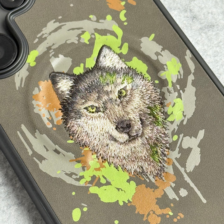 Samsung Galaxy S25 Ultra Wild Animal 3D Embroidery MagSafe Case