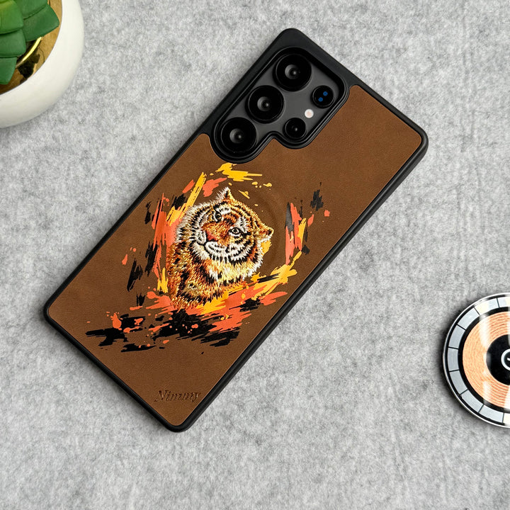 Samsung Galaxy S25 Ultra Wild Animal 3D Embroidery MagSafe Case