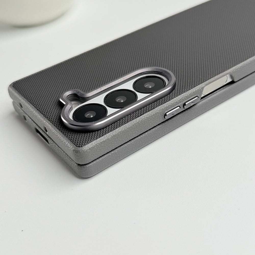 Samsung Galaxy Z Fold 6  Dotted Texture Cover