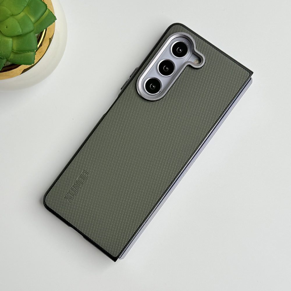 Samsung Galaxy Z Fold 6  Dotted Texture Cover