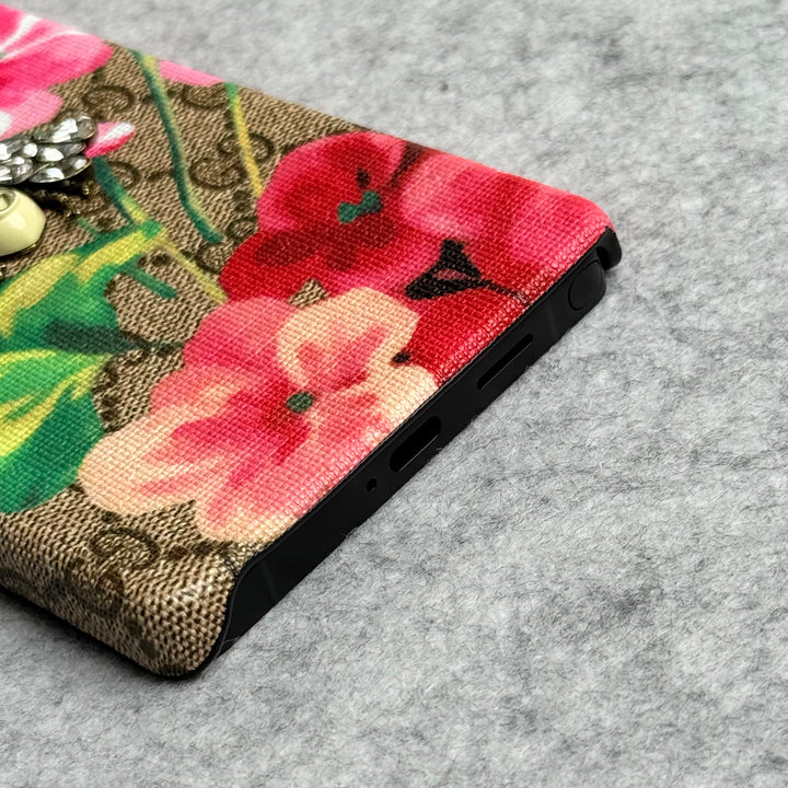 Samsung Galaxy S25 Ultra Luxury GG 3D BEE Flower Design Case Cover