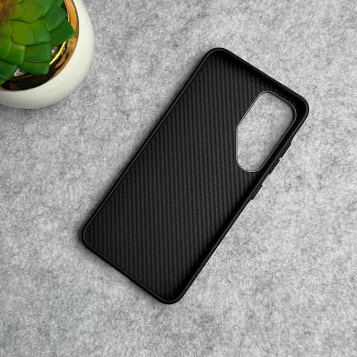 Samsung Galaxy S25 Carbon Fiber Design Case