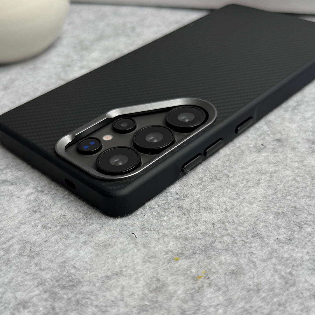 Samsung Galaxy S25 Ultra Carbon Fiber Design Case