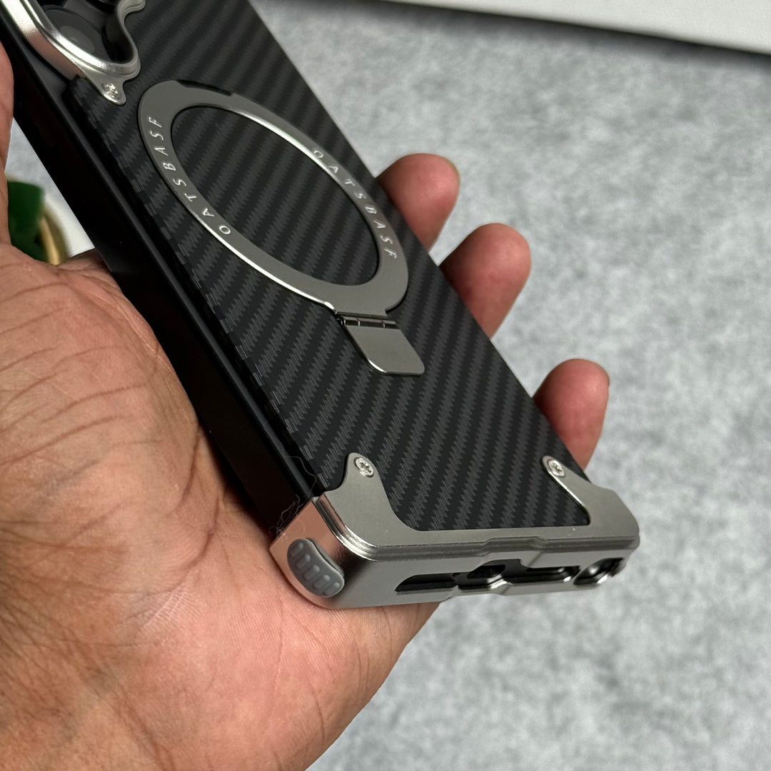 Samsung Galaxy Ultra Series Carbon Texture Frameless Metal Kickstand Case