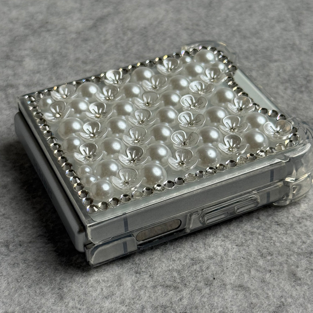 Samsung Galaxy Z Flip 6 Small Pearl Flower Style Case Cover