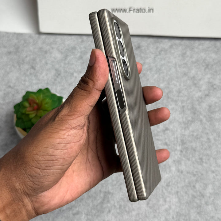 Samsung Galaxy Z Fold 6 Small Carbon Line Pattern Case Cover