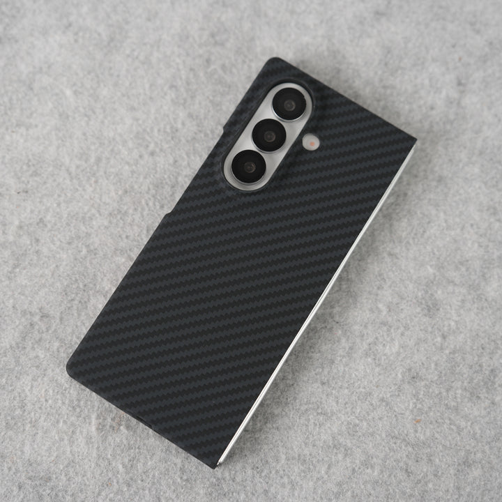 Samsung Galaxy Z Fold 7 Carbon Fiber Texture Aramid Design Hard Pc MagSafe Case Cover