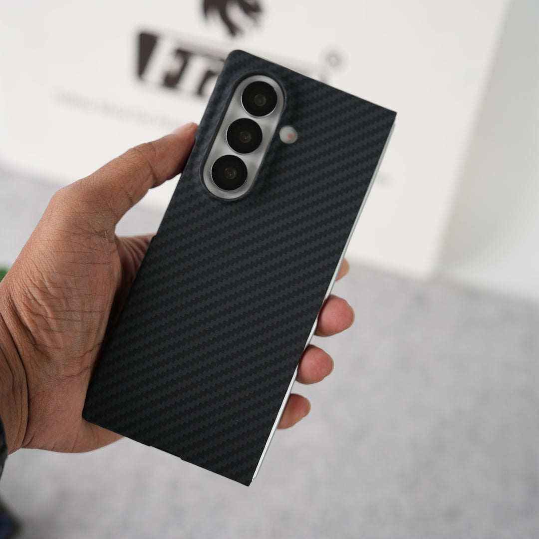 Samsung Galaxy Z Fold 7 Carbon Fiber Texture Aramid Design Hard Pc MagSafe Case Cover