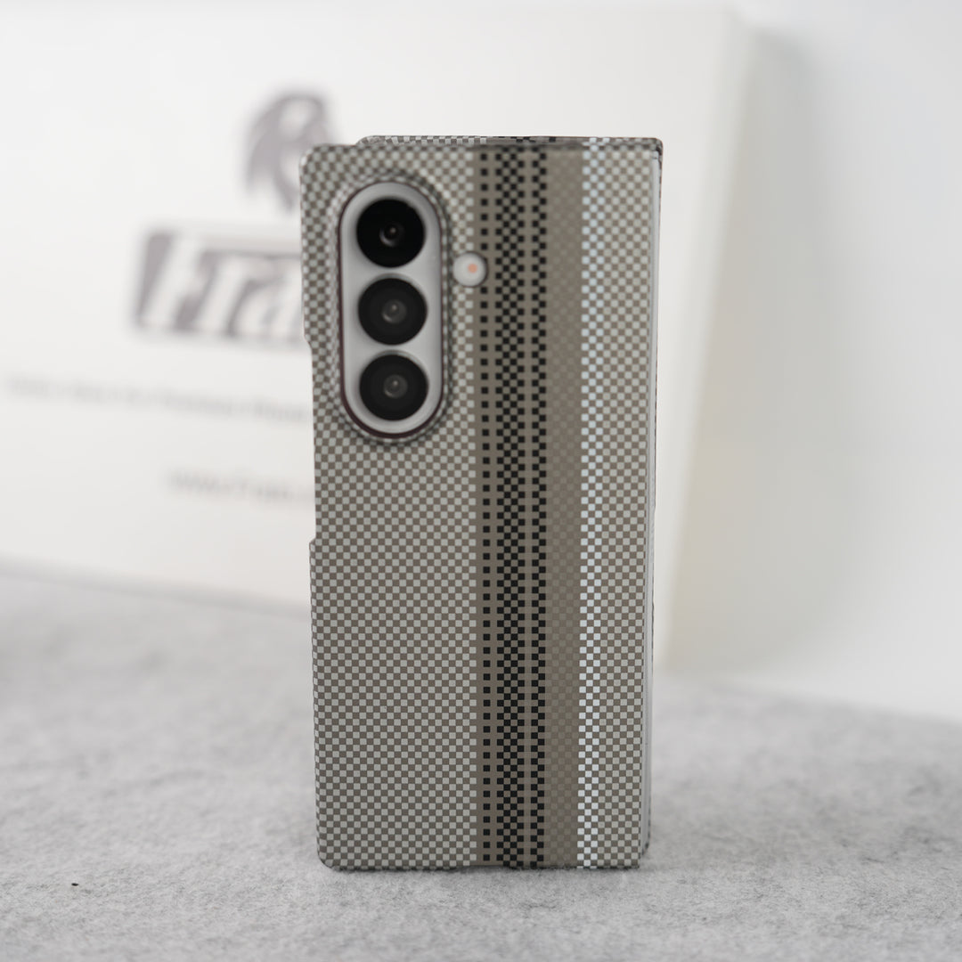 Samsung Galaxy Z Fold 7 Carbon Fiber Texture Aramid Design Hard Pc MagSafe Case Cover