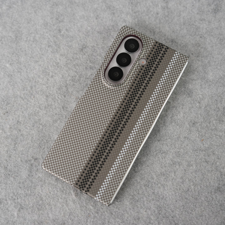 Samsung Galaxy Z Fold 7 Carbon Fiber Texture Aramid Design Hard Pc MagSafe Case Cover