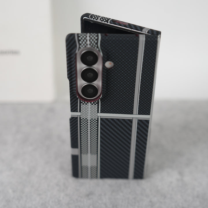 Samsung Galaxy Z Fold 7 Carbon Fiber Texture Aramid Design Hard Pc MagSafe Case Cover